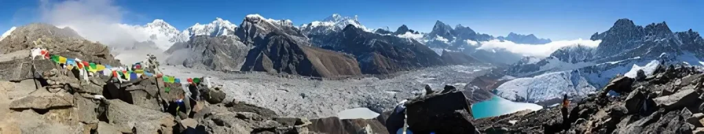 Ngozumba glacier Mount Everest Lhotse Cho Oyu Makalu