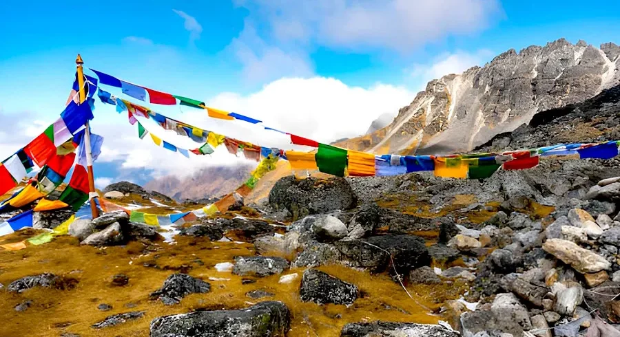 Sele-La-Pass-in-Kanchenjunga
